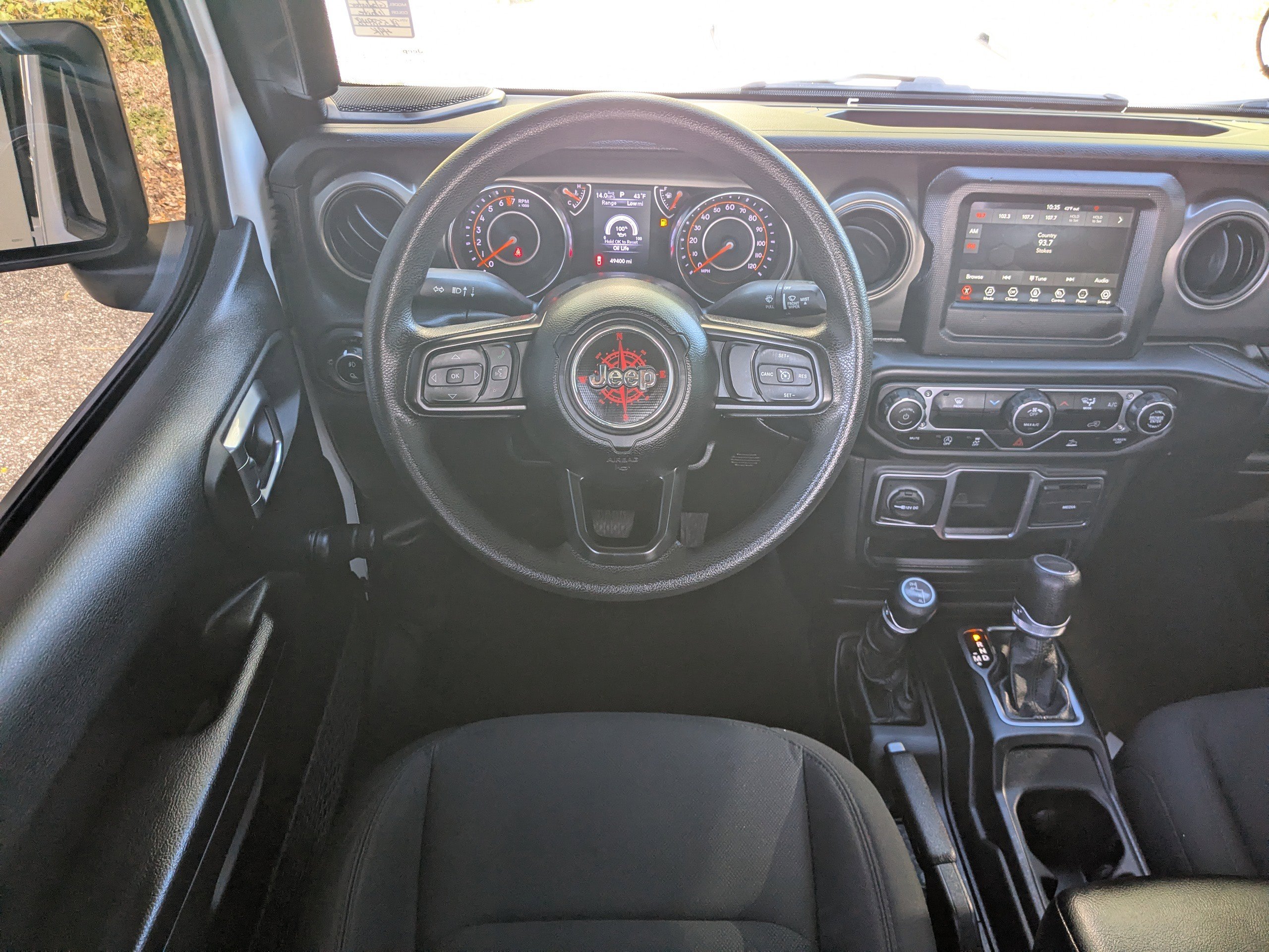 Certified 2023 Jeep Gladiator Sport image 15