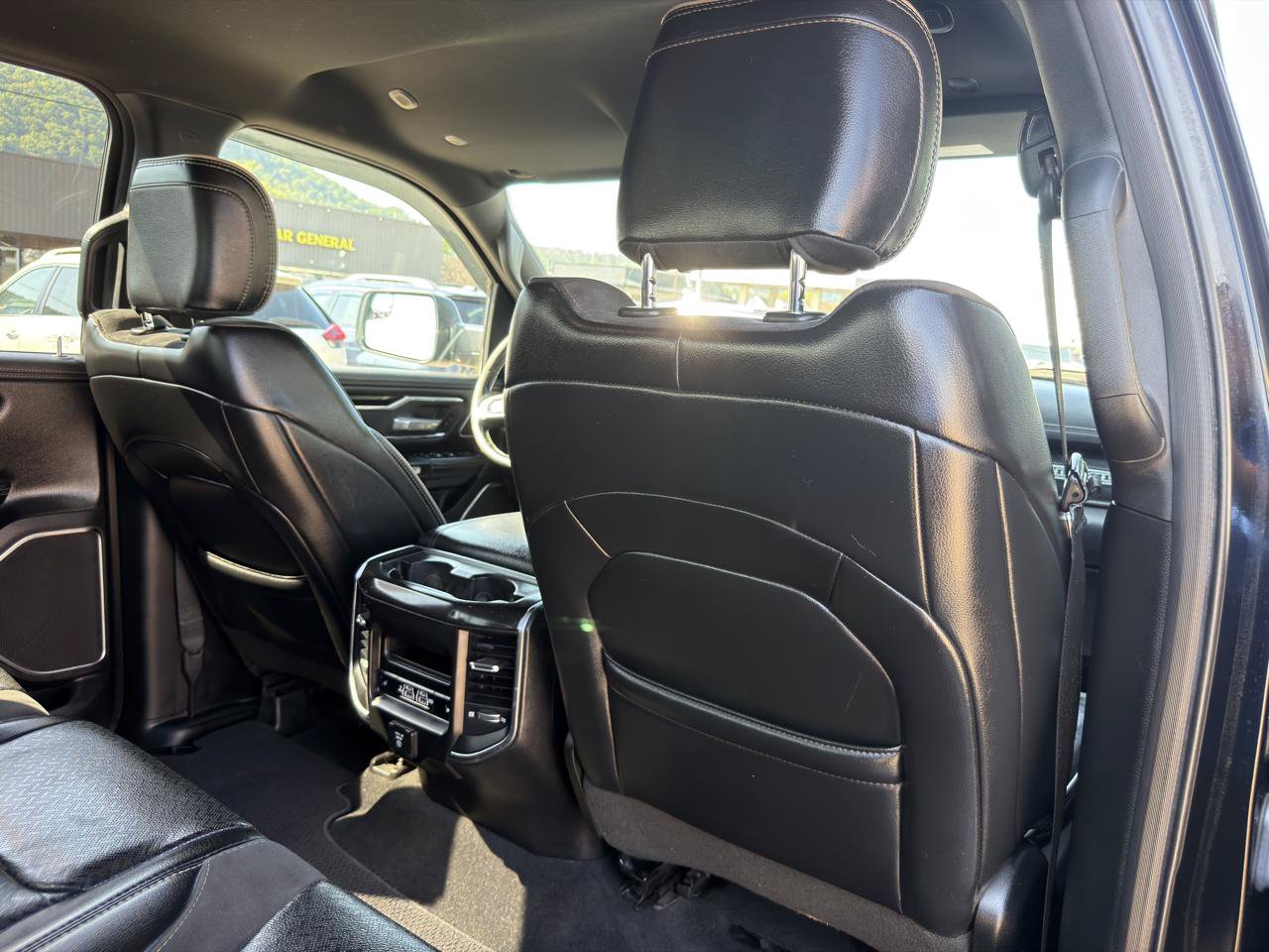 Used 2019 RAM 1500 Laramie AWD/4WD image 49