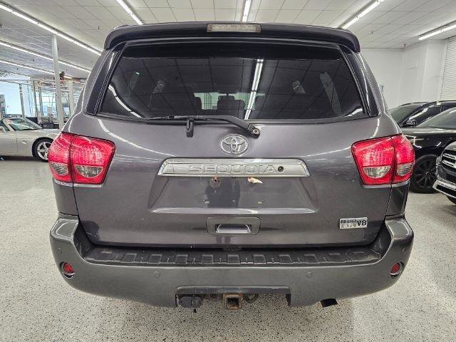 Used 2013 Toyota Sequoia Platinum AWD/4WD image 5