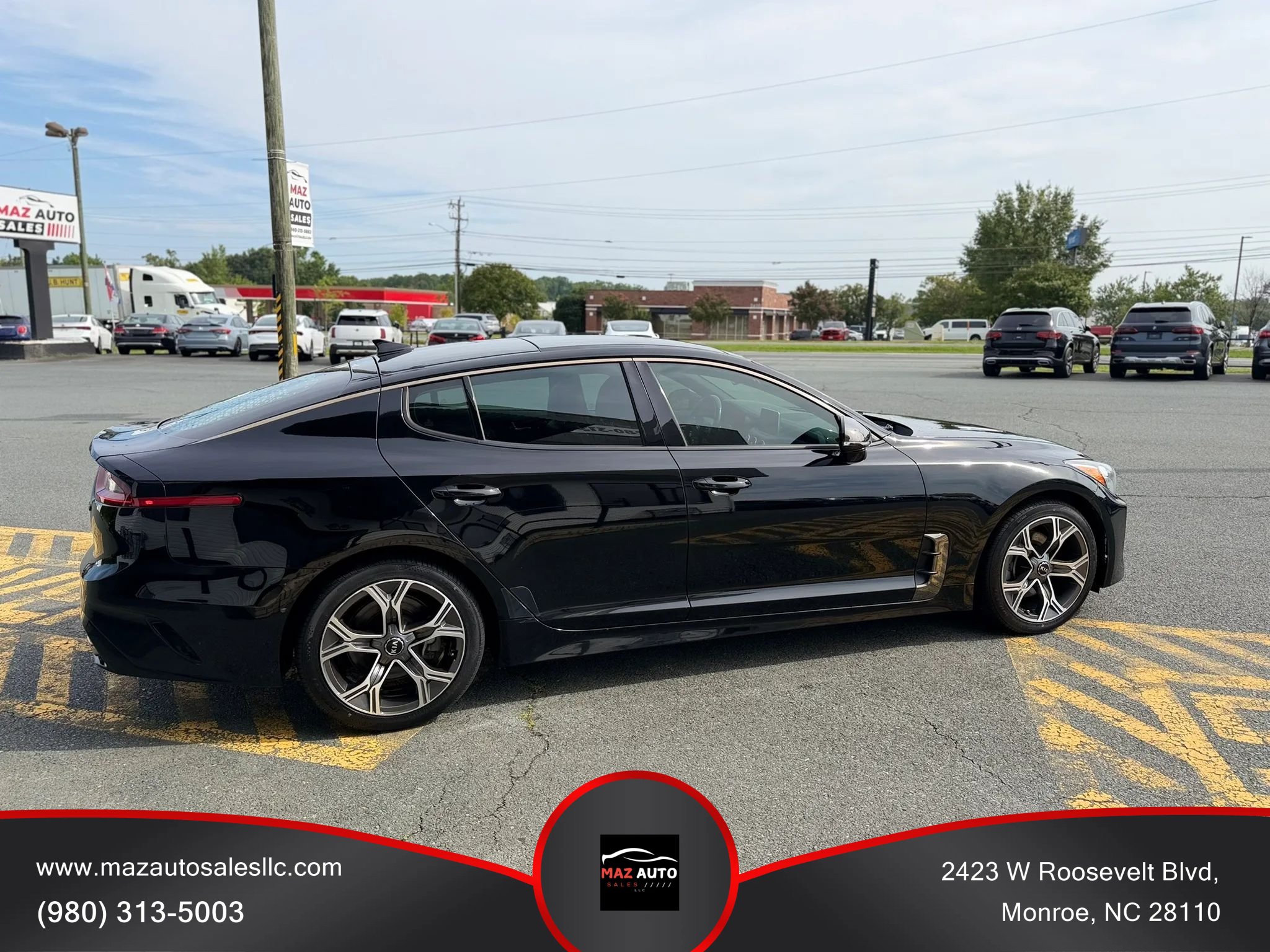 Used 2021 Kia Stinger GT-Line w/ Sun & Sound Package RWD image 4