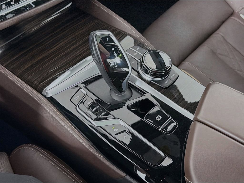 Used 2021 BMW M550i xDrive w/ Dynamic Handling Package image 20