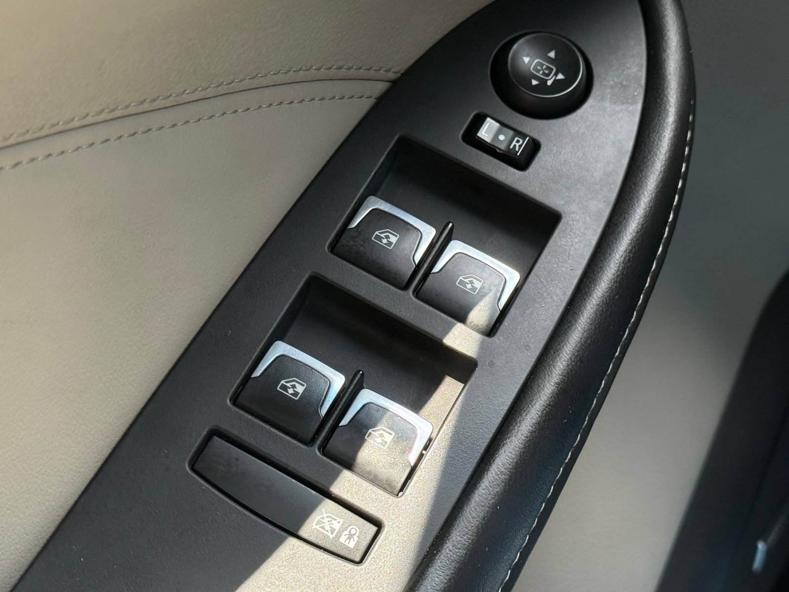 Used 2019 Cadillac CTS Sedan RWD image 32