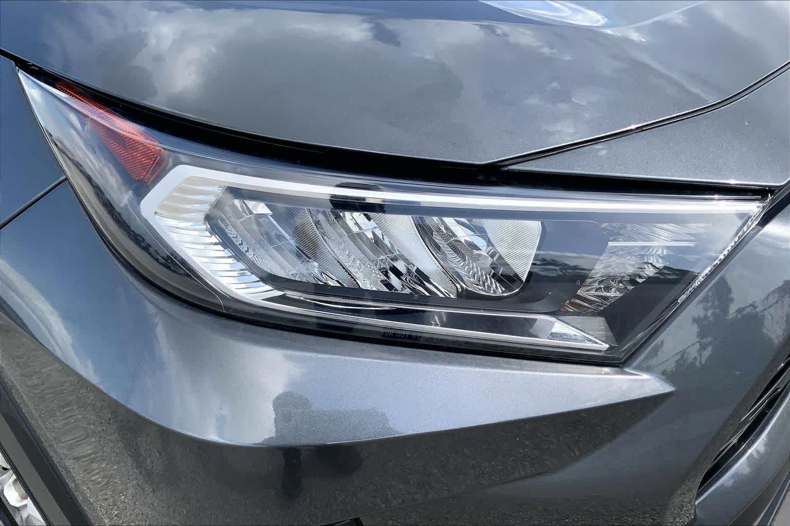 Used 2021 Toyota RAV4 XLE FWD image 27