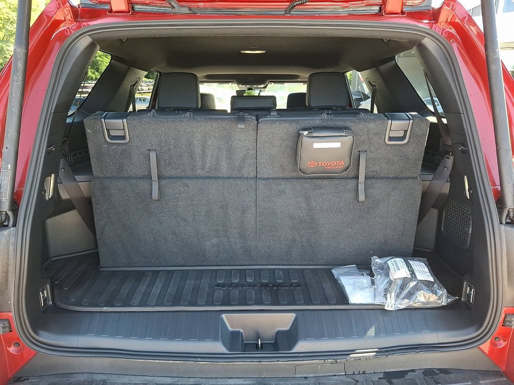 Used 2026 Toyota 4Runner Limited AWD/4WD image 29