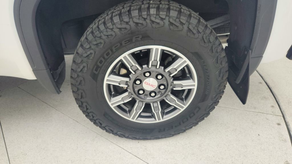 Used 2024 GMC Sierra 1500 AT4 w/ AT4 Preferred Package image 29