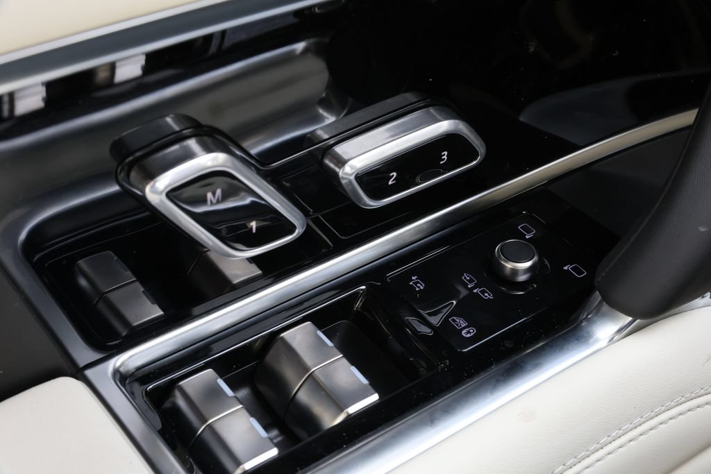 New 2026 Land Rover Range Rover SE AWD/4WD image 12