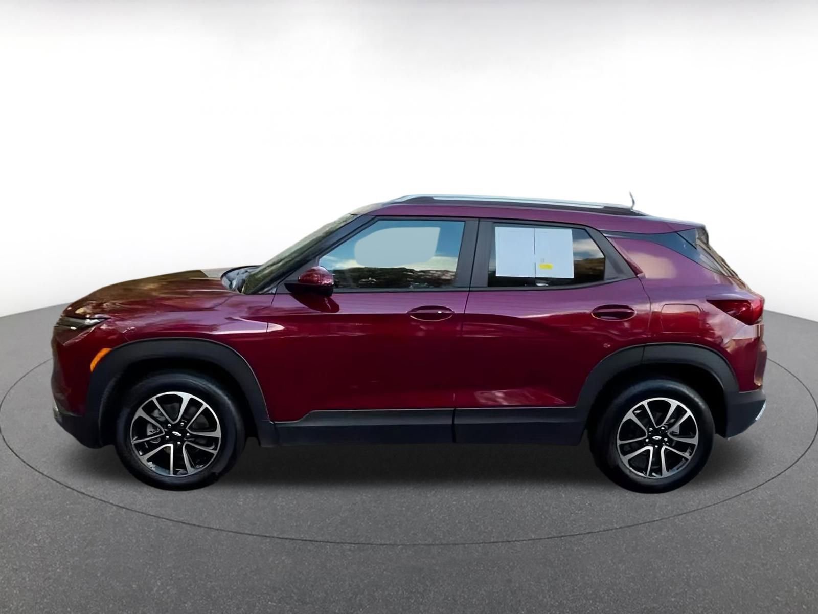 Used 2025 Chevrolet TrailBlazer LT image 10