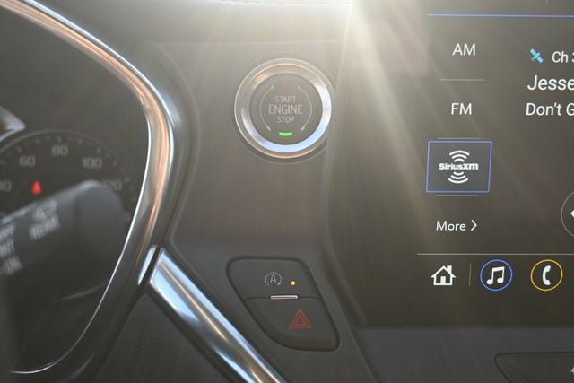 Used 2023 Chevrolet Blazer LT FWD image 33