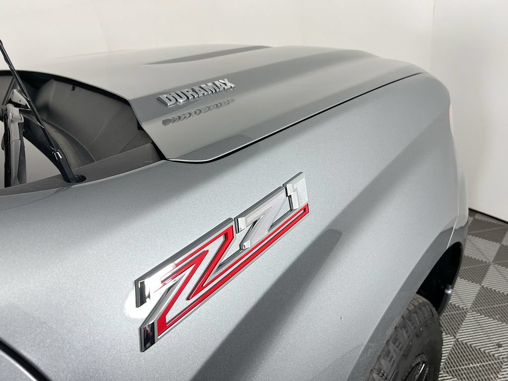 Certified 2025 Chevrolet Silverado 1500 RST w/ Convenience Package II AWD/4WD image 32