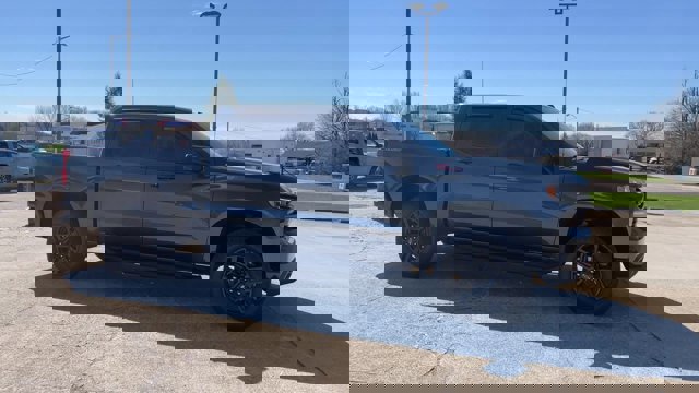 Used 2021 Chevrolet Silverado 1500 LT Trail Boss w/ Bed Protection Package image 2