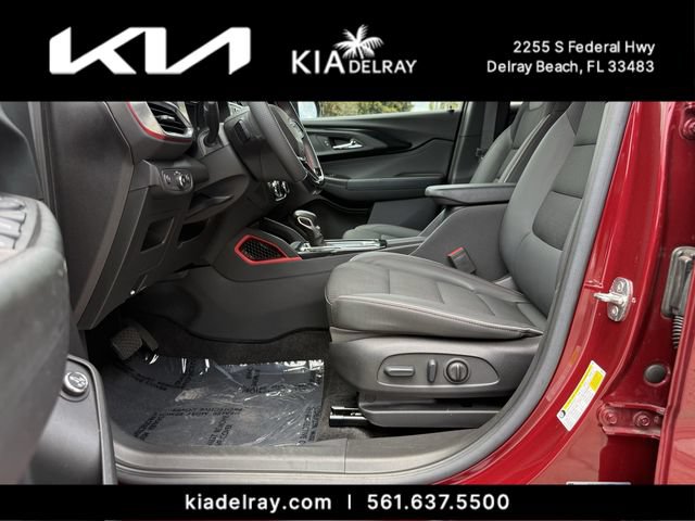 Used 2023 Chevrolet TrailBlazer RS w/ Sun and Liftgate Package FWD image 19