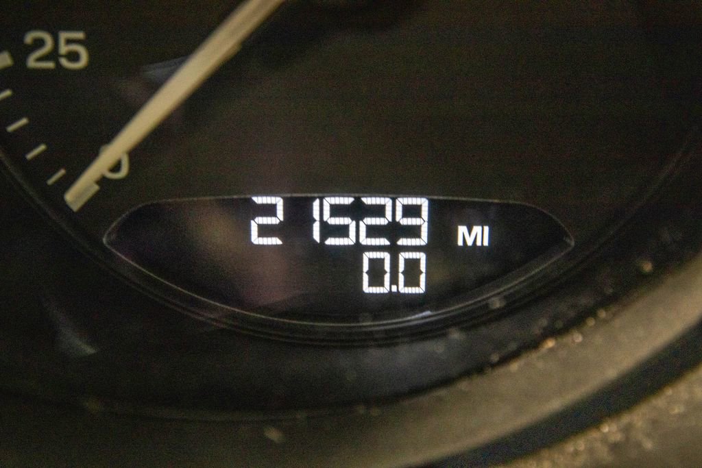 Used 2024 Porsche Macan Premium Package Plus w/ Premium Plus Package image 22