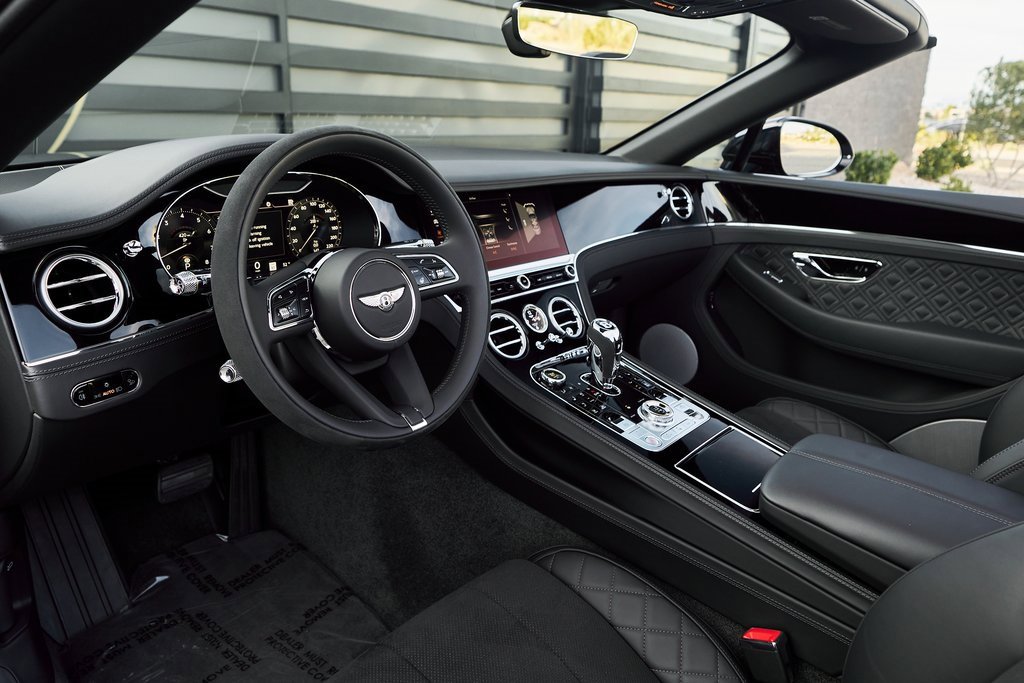 Used 2024 Bentley Continental GT S image 2