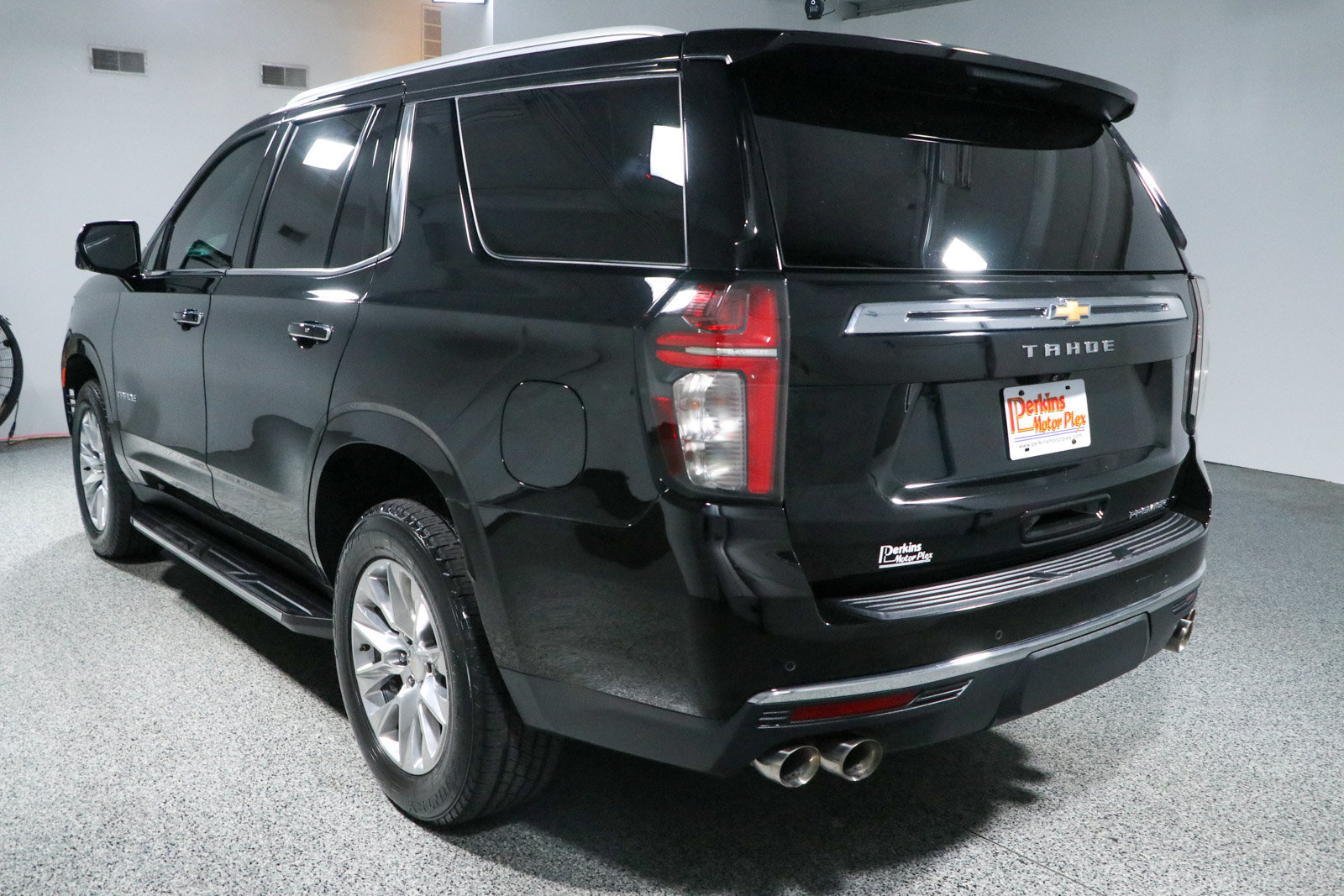 Used 2022 Chevrolet Tahoe Premier RWD image 9
