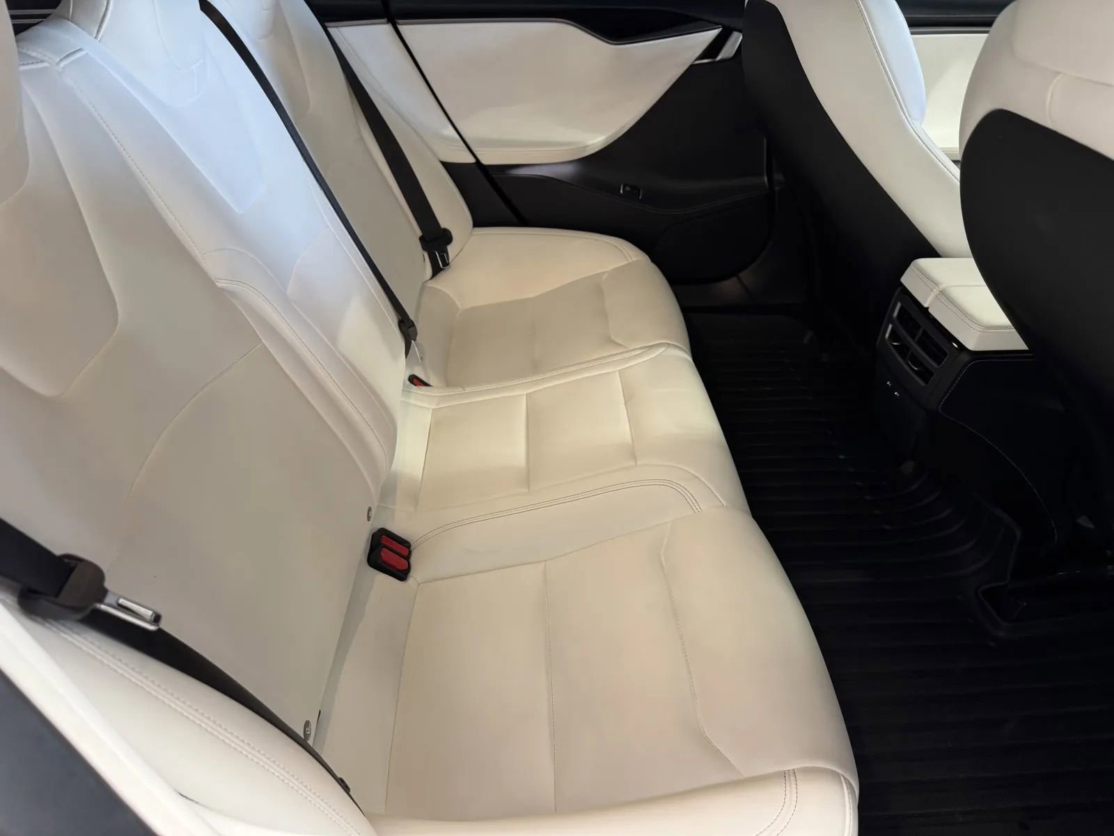 Used 2021 Tesla Model S Long Range Plus image 7