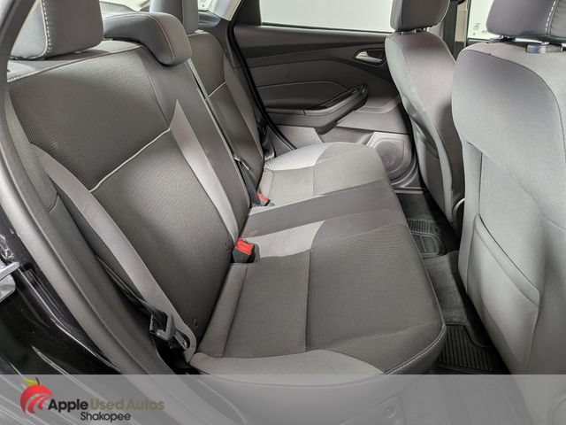 Used 2014 Ford Focus SE w/ SE Winter Package FWD image 29