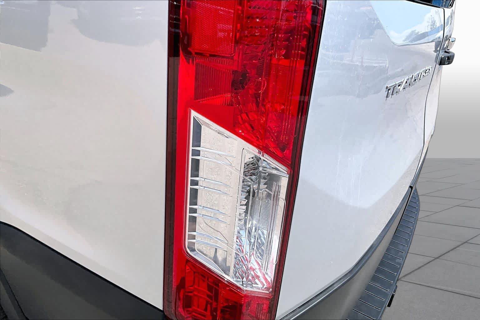Used 2025 Ford Transit 350 XL RWD image 27
