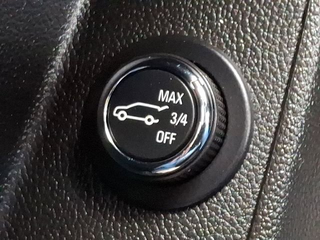 Used 2023 Chevrolet Traverse LT image 26