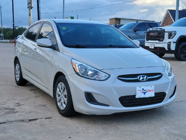 Used 2015 Hyundai Accent GLS w/ Option Group 02 FWD image 2