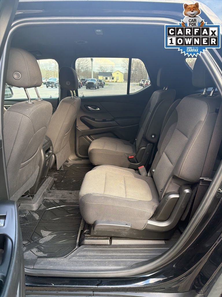 Used 2023 Chevrolet Traverse LT w/ Rear Camera Mirror Package image 6