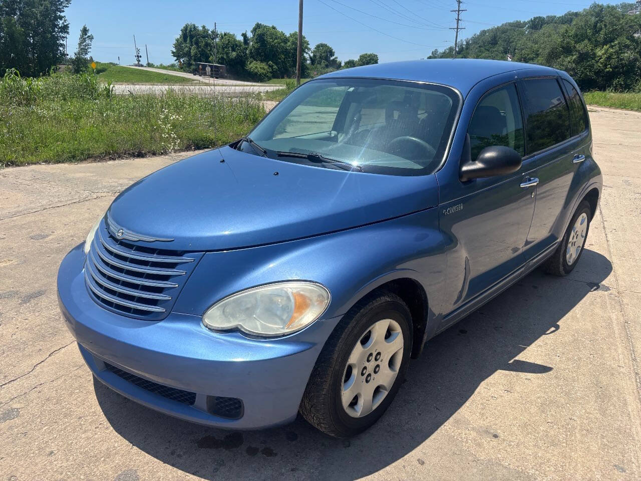 Used 2006 Chrysler PT Cruiser Touring FWD image 2