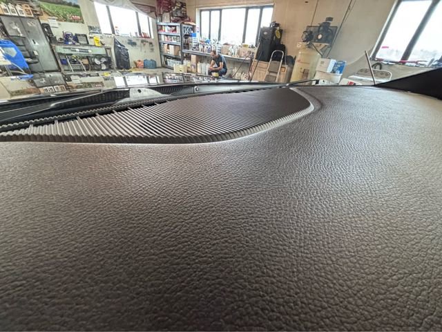 Used 2023 Jeep Grand Cherokee L Laredo AWD/4WD image 24