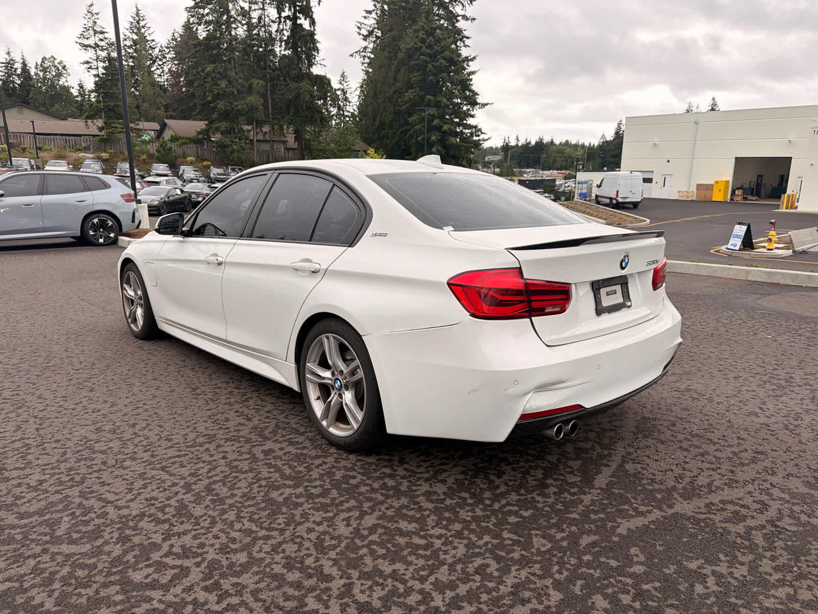 Used 2017 BMW 330e RWD image 3