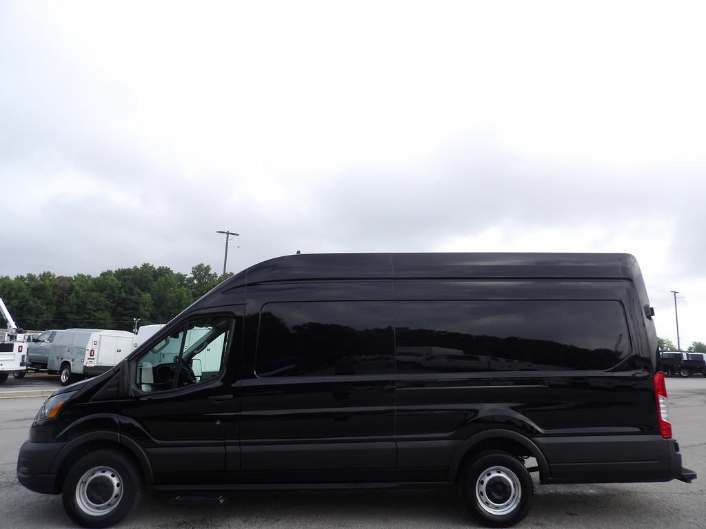 Used 2023 Ford Transit 250 148 High Roof Extended w/ Load Area Protection Package RWD image 57