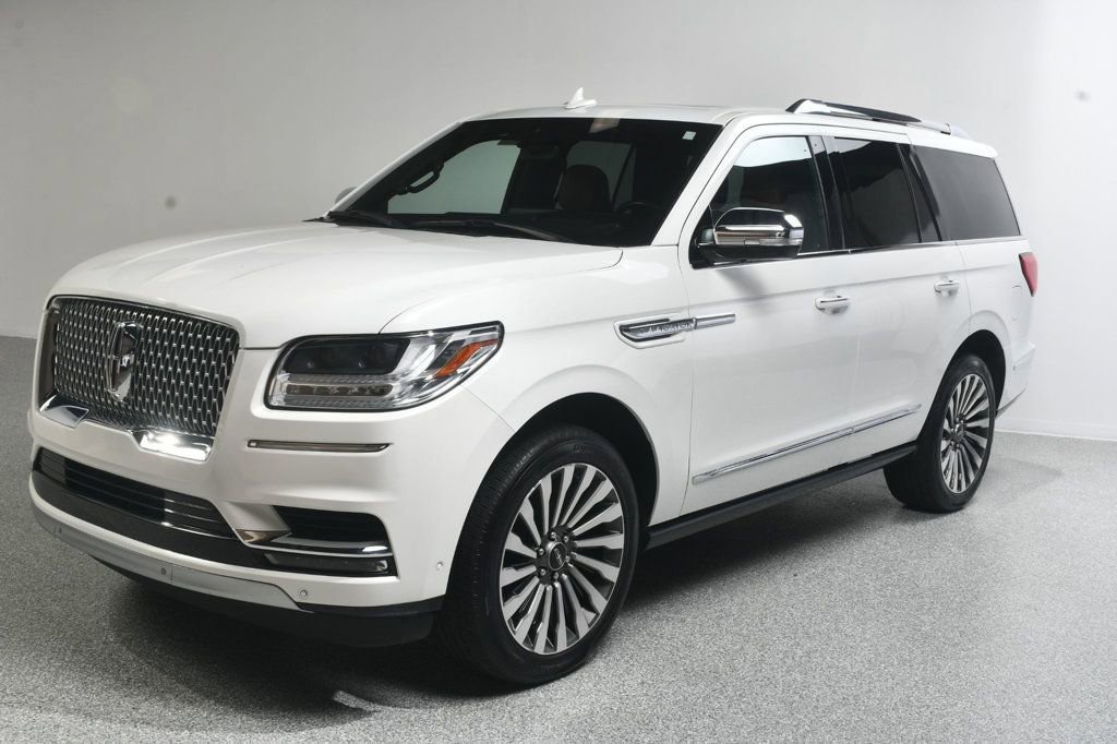 Used 2020 Lincoln Navigator Reserve w/ Luxury Package AWD/4WD image 2