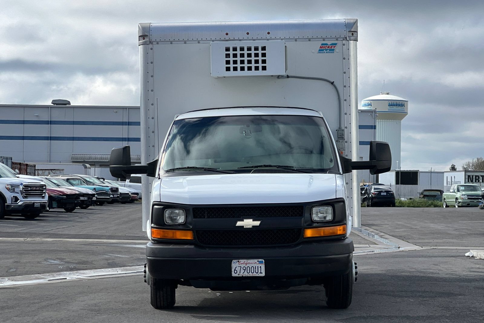 Used 2015 Chevrolet Express 4500 RWD image 10