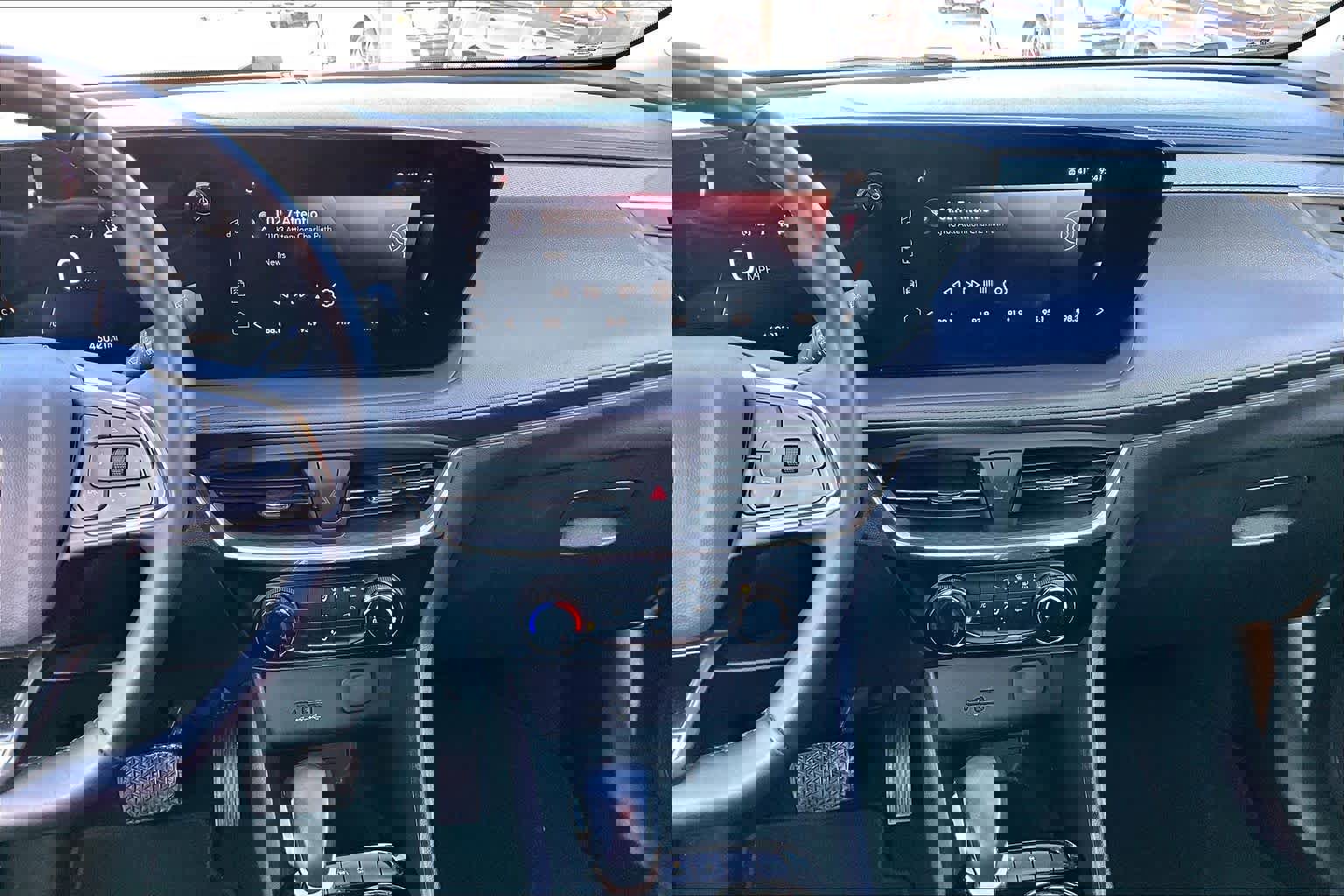 Used 2024 Buick Encore GX Sport Touring image 8