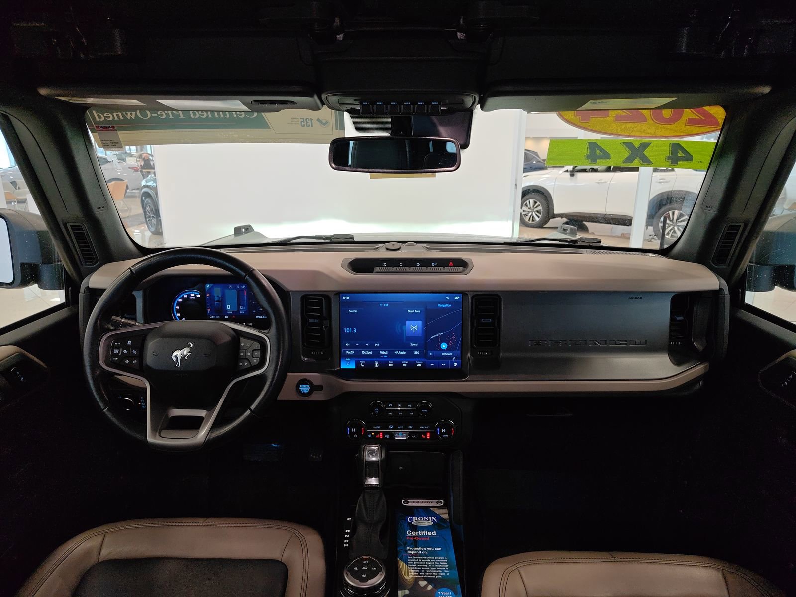 Used 2024 Ford Bronco Wildtrak image 29