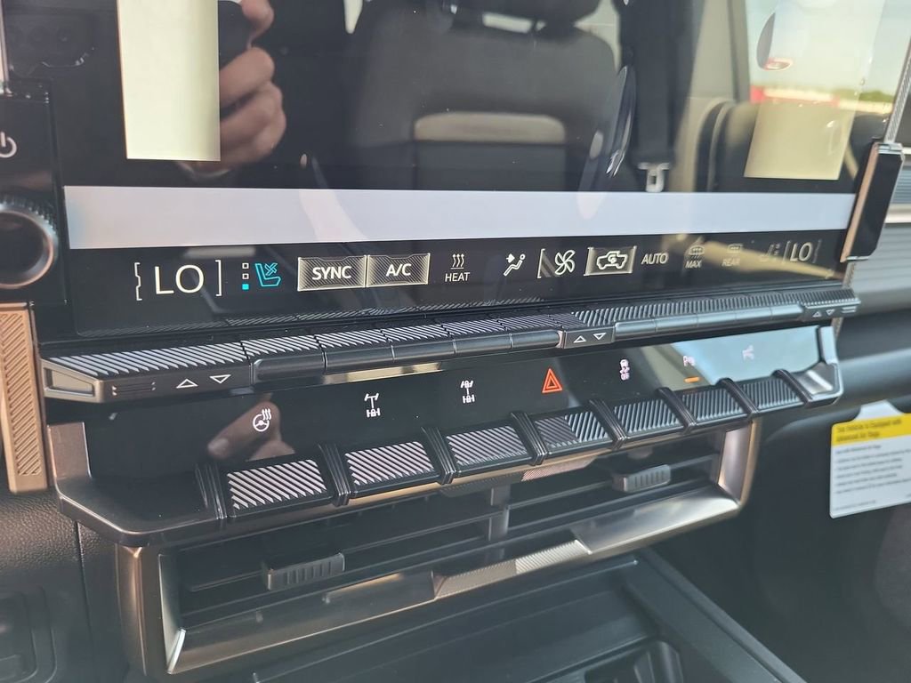 New 2025 GMC Hummer EV 3X w/ Extreme Off-Road Package image 18