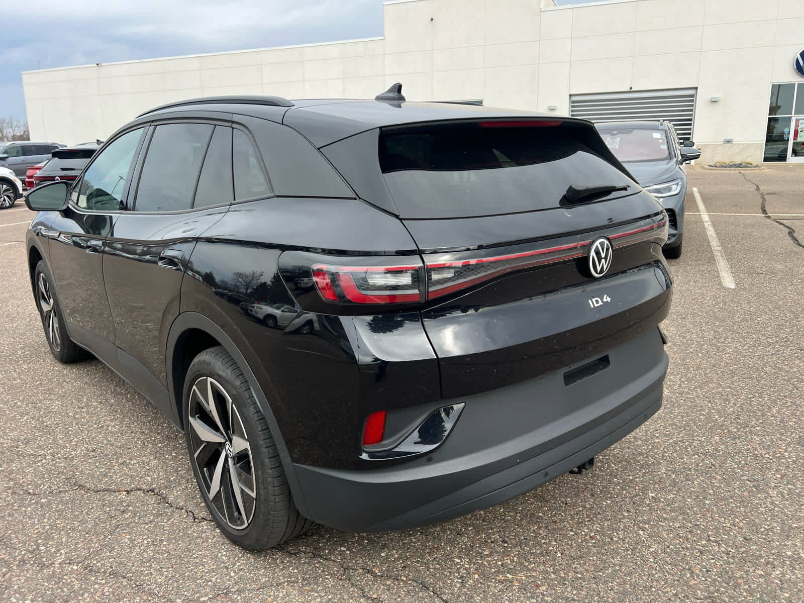 Used 2023 Volkswagen ID.4 Pro S image 8