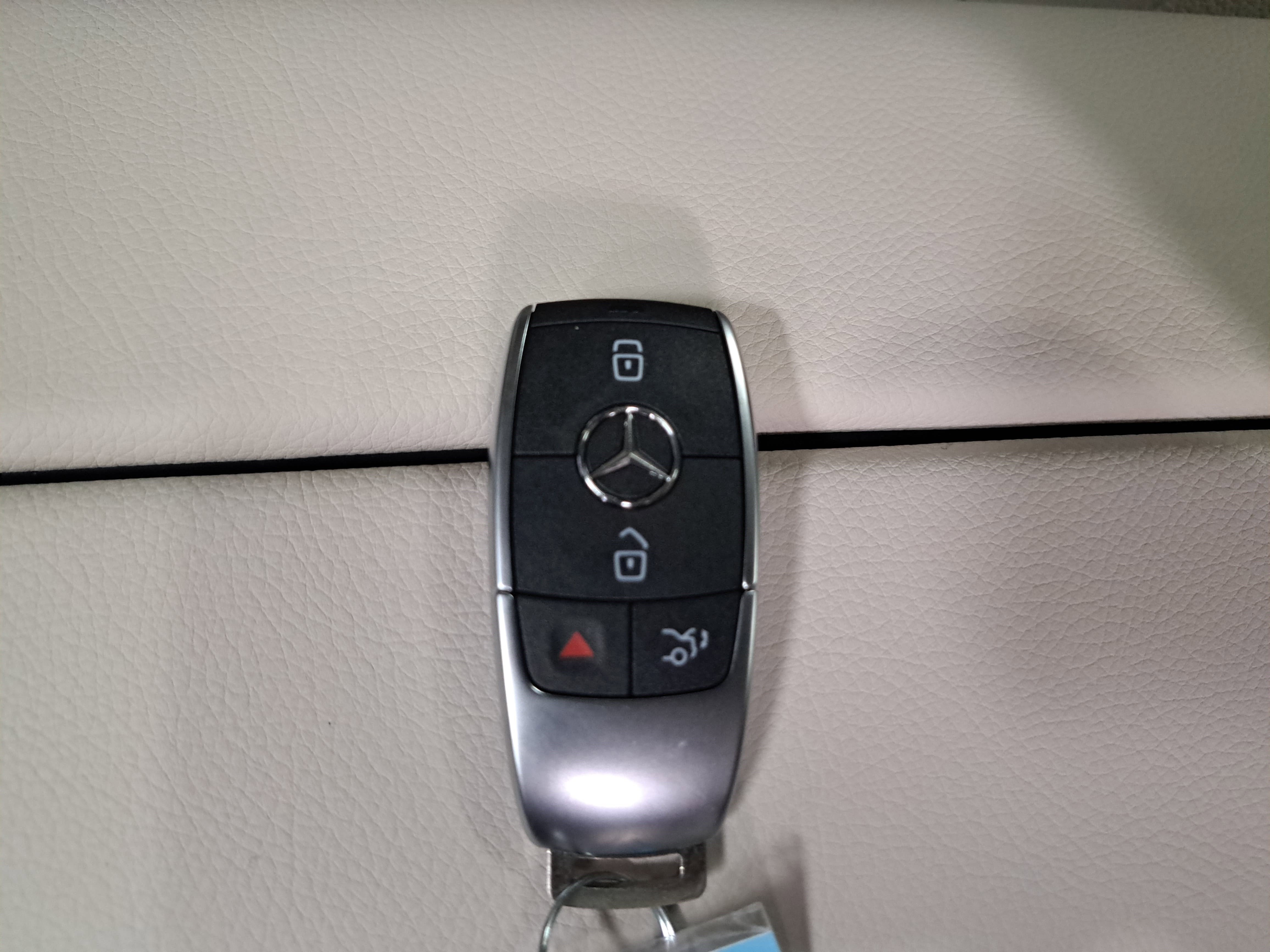 New 2026 Mercedes-Benz GLE 450 4MATIC image 36