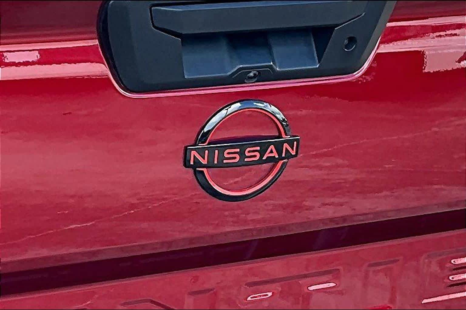 Certified 2024 Nissan Frontier PRO-4X w/ Pro Premium Package AWD/4WD image 30