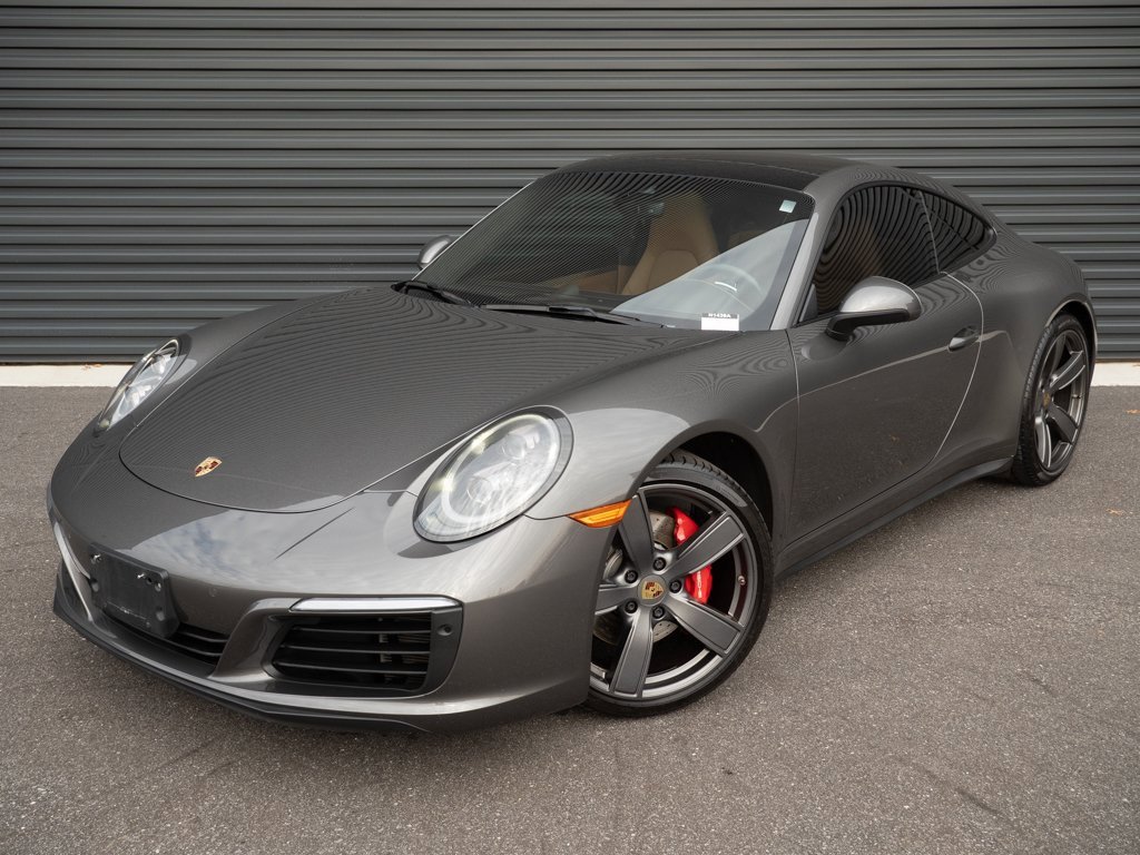 Certified 2018 Porsche 911 Carrera 4S image 1