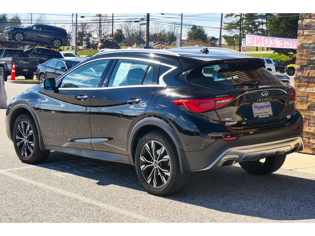 Used 2018 INFINITI QX30 Premium w/ Navigation Package image 5