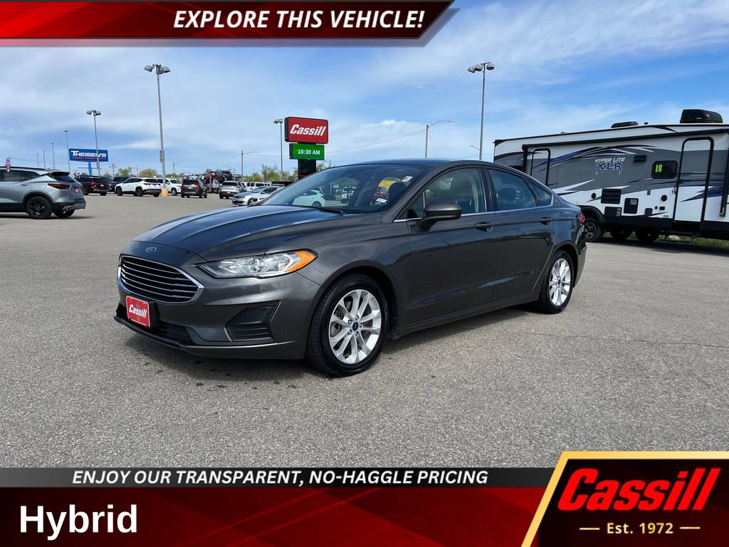 Used 2020 Ford Fusion SE FWD image 1