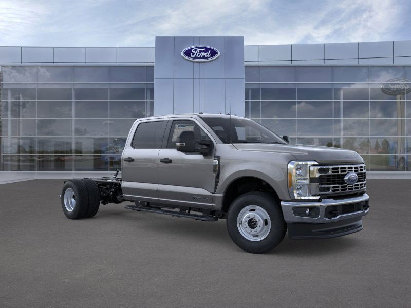 New 2025 Ford F350 XL w/ XL Chrome Package image 7