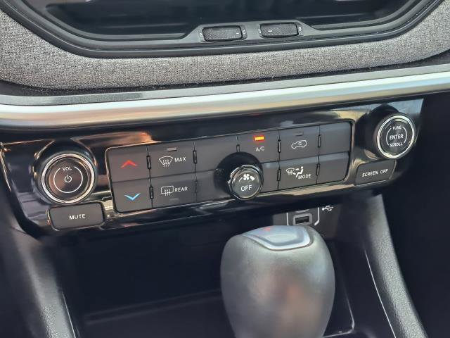 Used 2022 Jeep Compass Latitude image 15