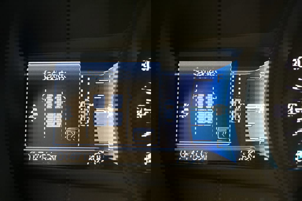 Used 2023 Ford Edge SE AWD/4WD image 17