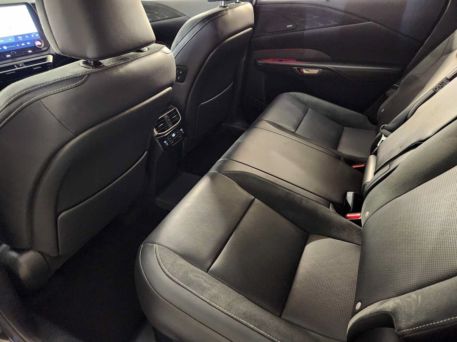 Used 2024 Lexus RX 450h AWD w/ Convenience Package image 29