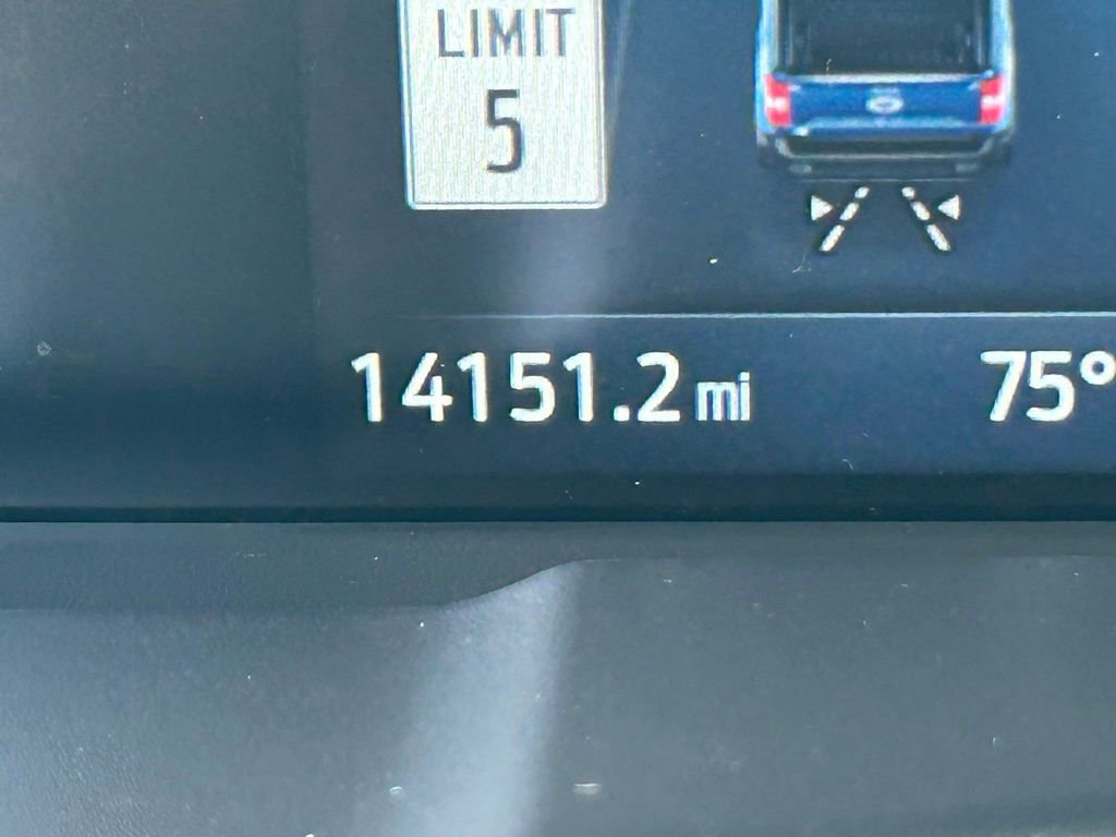 Used 2025 Ford Maverick Lariat w/ Black Appearance Package AWD/4WD image 40