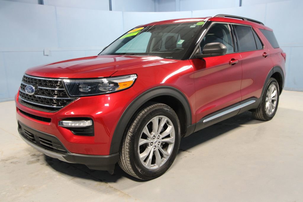 Used 2023 Ford Explorer XLT w/ Equipment Group 202A image 27