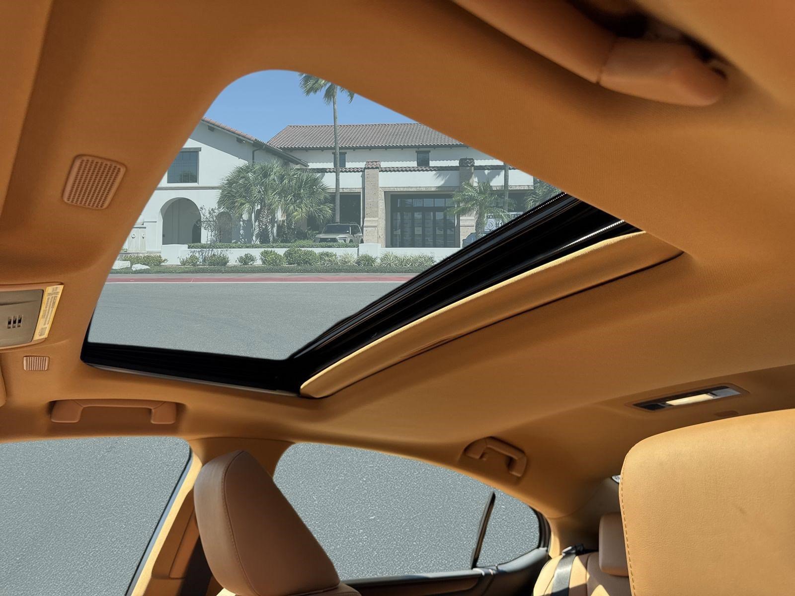 New 2025 Lexus ES 350 w/ Premium Package image 18