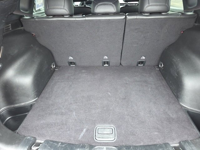 Used 2023 Jeep Compass Limited image 6