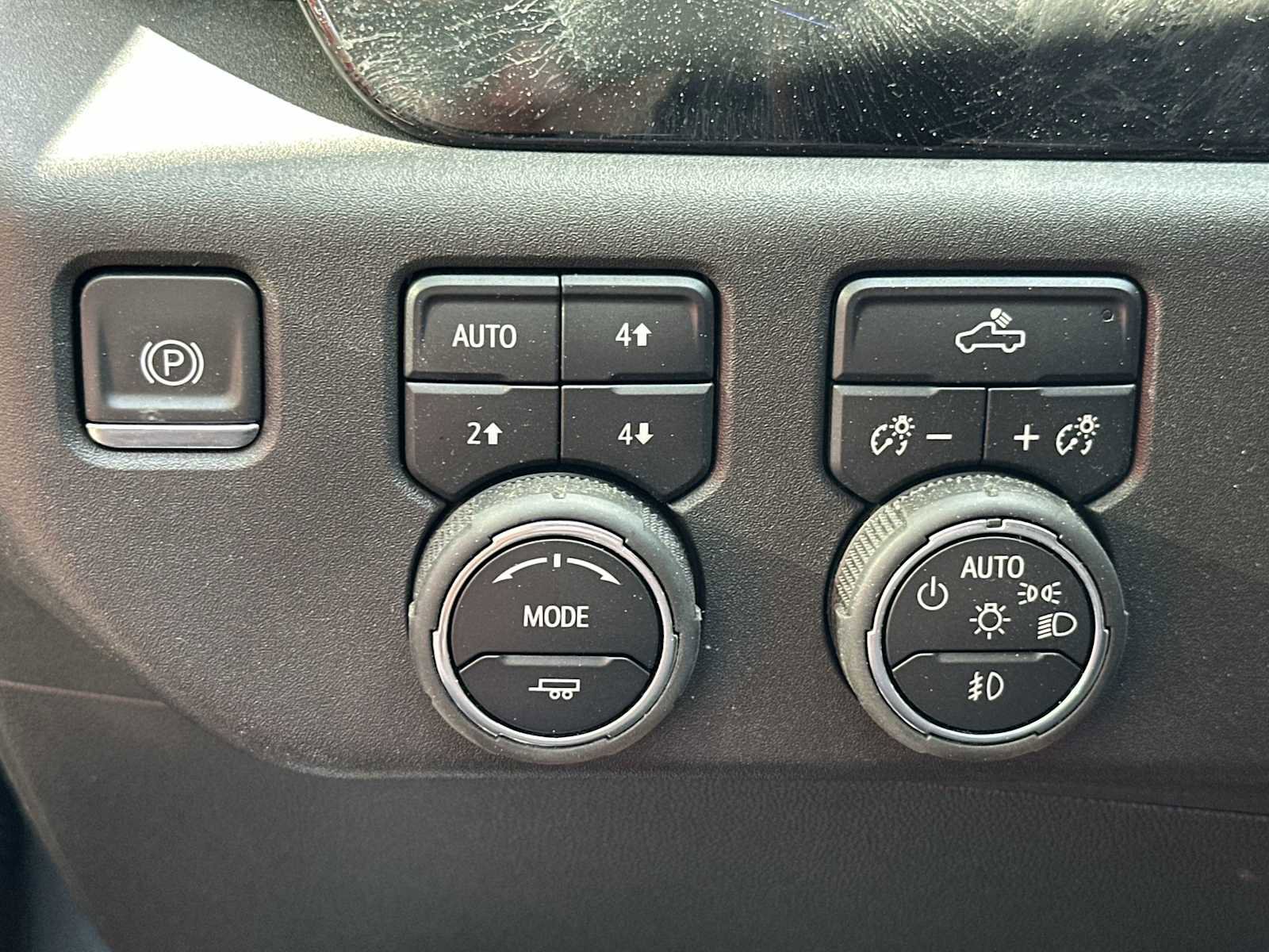 Used 2024 Chevrolet Silverado 1500 LT Trail Boss w/ Protection Package image 26