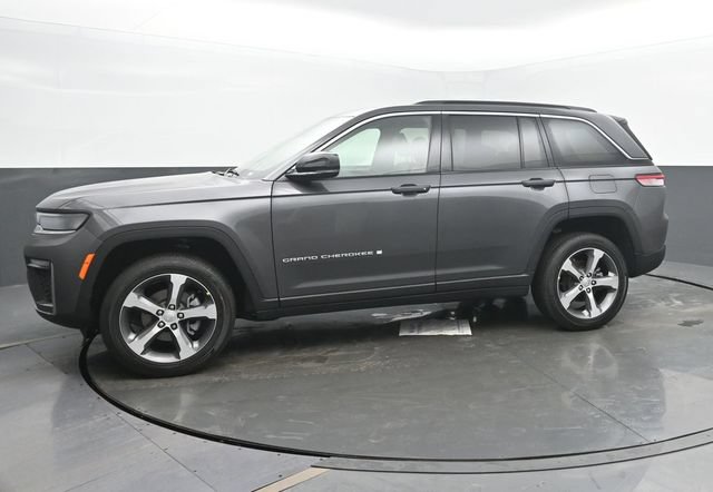 New 2026 Jeep Grand Cherokee Limited AWD/4WD image 2