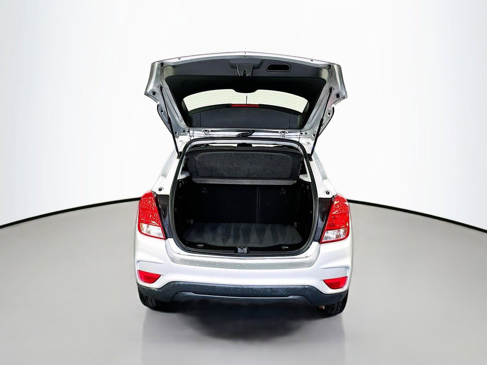 Used 2019 Chevrolet Trax LS w/ LPO, Cargo Package FWD image 25